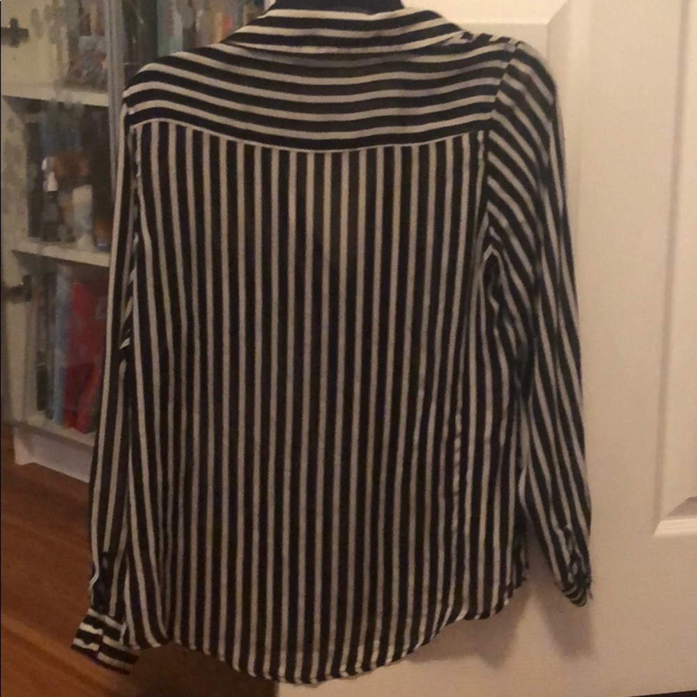 Black and white button down - Picture 2 of 2